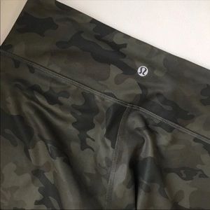 NWOT- Camo Lululemon Leggings
